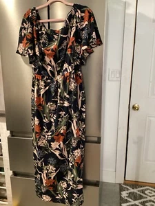 Plus Size Dress Avenue - Picture 1 of 3