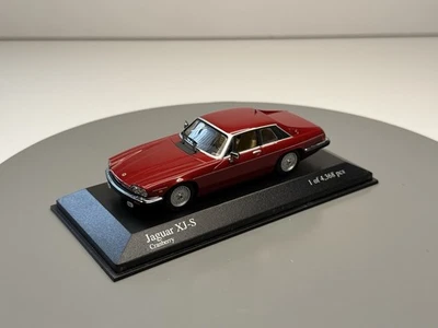 MINICHAMPS 1/43 Jaguar XJ-S Coupe 1980 Red (AUTOART SOLIDO LOOSMART IXO EDICOLA) - Immagine 1 di 4
