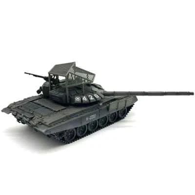 ARTISAN 1/72 Russian Ukrainian T-72B3 main battle tank with roof  display model - Image 1 of 4