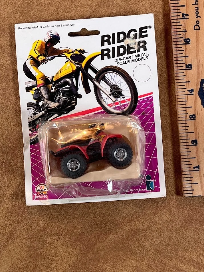 Nuevo de Lote Antiguo 1986 Zee/Intex Ridge Rider Die-Cast Metal Suzuki 250 Quadrunner 4 Ruedas Foto 1 de 4