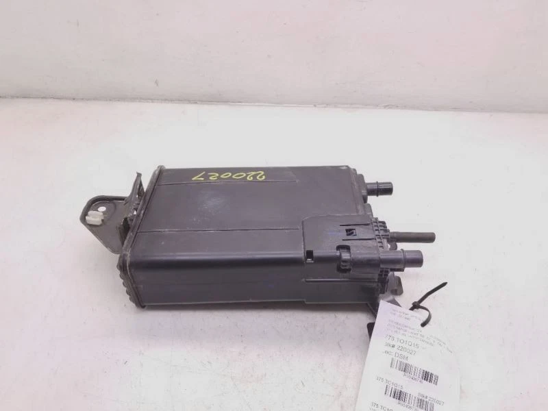 Toyota Sienna 2015 3,5 L V6 montaje de bote de vapor de combustible  Foto 1 de 4