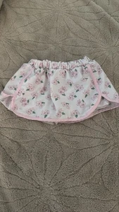 Adorable Girls Cecil & Lou Tennis Skort Skirt Shorts Sz 5 White And Pink Floral - Picture 1 of 5