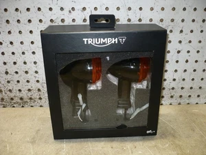 TRIUMPH 16 22 BONNEVILE T100 T120 THRUXTON 1200R REAR LED INDICATOR D64 A9838038 - Picture 1 of 24