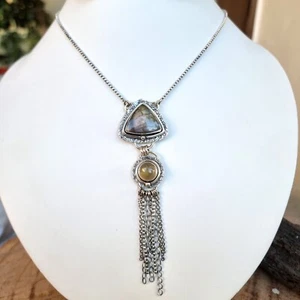 Genuine Labradorite Pendant , 925-Flashy Labradorite Filigree Dainty Necklace - Picture 1 of 3