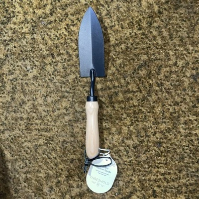 Outdoor Narrow Spade Shovel Threshold Rustproof Hardwood Handle Stainless Steel - Image 1 of 2