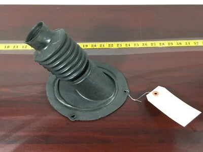 Dodge Grand Caravan 2011-2017 columna de dirección inferior cubierta de sello de maletero OEM. Foto 1 de 4