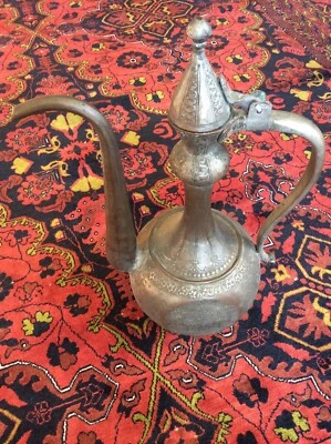 Ancienne grande aiguière Perse en cuivre 19ème siècle, hauteur 43,5cm - Photo 1/4