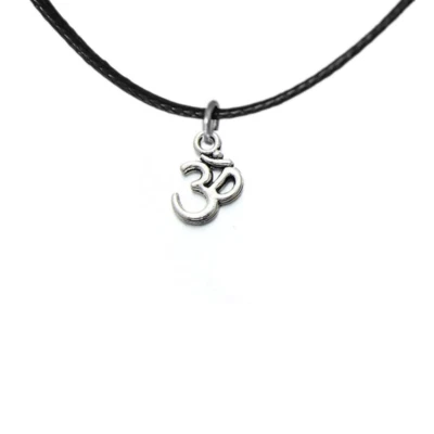 Collana OM ohm Yoga Zen con Ciondolo Argento in corda nera buddista Uomo e Donna - Immagine 1 di 4