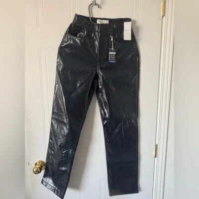 NOVA CALÇA AZUL ABERCROMBIE & FITCH couro vegano preta 25 0s - Imagem 1 de 4