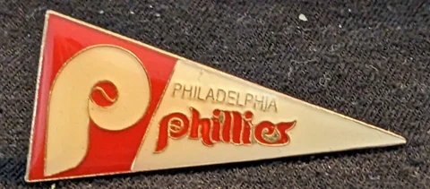 VINTAGE MLB PHILDELPHIA PHILLIES OLD SCHOOL PENNANT GLOSSY COLLECTIBLE PIN 1.75" Cover