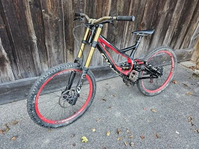Zu Verkaufen Specialized Demo 8 Fully Gebraucht! Mountain Bike - Bild 1 von 2