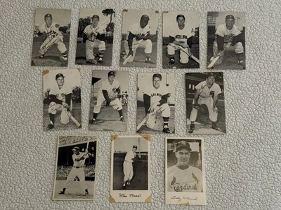 COLLECTION of 12 3X5 Post Cards Hall of Fame Stan Musial / Don Larsen / Minoso - Image 1 of 4