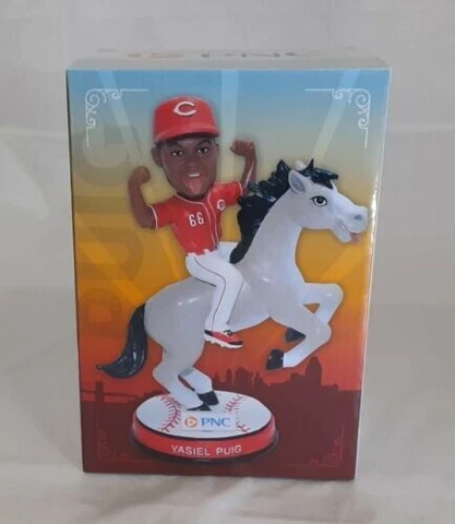 Cincinnati Reds Yasiel Puig Bobblehead Cover