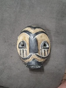 african wood masks hand carved - Bild 1 von 3