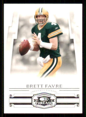 2007 Donruss Threads #17 Brett Favre - Image 1 of 2