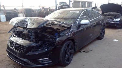 Pinça de driver frontal XC70 compatível com 08-16 VOLVO 70 SERIES 5094916 - Imagem 1 de 4