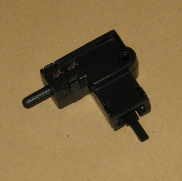 Clutch Switch For 2013-2017 Suzuki GW 250 Inazuma - Image 1 of 1