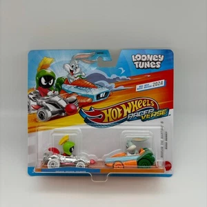 Hot Wheels Racer Verse 2024 Exclusive Looney Tunes Marvin Martian & Bugs Bunny - Picture 1 of 2