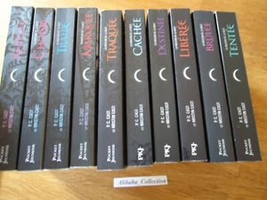 LOT 10 LIVRES ** La maison de la nuit P C Cast Kristin LIVRE ROMAN GRAND FORMAT - Picture 1 of 3