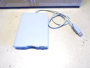 SmartDisk FDUSB-TM2 3.5" 1.44MB External Floppy Disk Drive - Picture 1 of 5