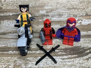 LEGO Superheroes Minifigures -Wolverine With Bike and Magneto - Picture 1 of 16
