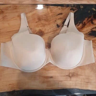 Usado en Excelente Condición Cacique 46DD Bronceado Desnudo Ligeramente Forrado Balconette Con Aros  Foto 1 de 4