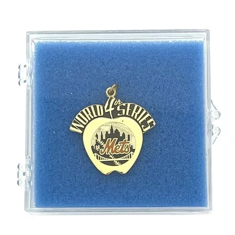 NY Mets Yankees 4th World Series 2000 Balfour Apple Neck Charm Subway Series Cover