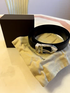 LOUIS VUITTON Taiga Saintur Classic M6843V Schwarz-Silber - Bild 1 von 16