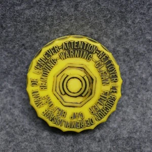 2011-2014 Chrysler 200 Brake Fluid Reservoir Cap Lid OEM Yellow Plastic 73005 - Picture 1 of 5