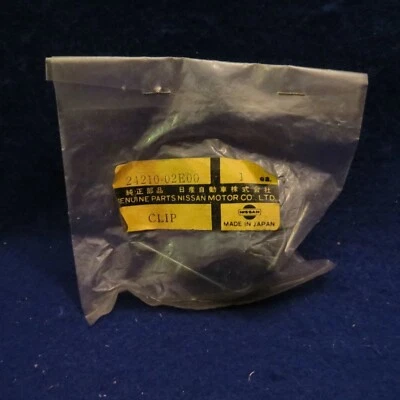 Arnés de cableado con clip Nissan 1985-1988 Máxima 24210-02E00 descontinuado nuevo de fábrica  Foto 1 de 4