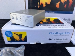 DAC Cambridge Audio DacMagic 100 - Conversor de Audio Digital a Analógico - Leer - Foto 1 di 9