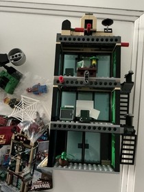 Used LEGO Marvel: Spider-Man: Daily Bugle Showdown (76005) 95% Complete