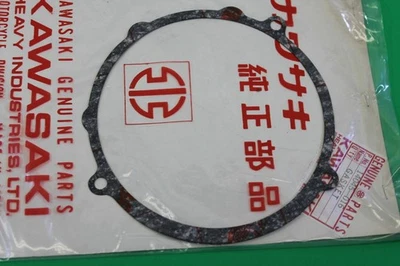 Junta de cubierta de motor 14045-016 KX400 KX450 LH Kawasaki 1973 1974 1975 1976 nuevo de stock Foto 1 de 4