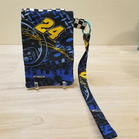 Vintage Jeff Gordon Nascar Wristlet Wallet Approximately 6 x 4 inches Cover