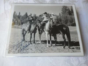 Bob Baker RARA Vintage Autógrafo Firmado Película Foto B-Western Cantando Cowboy - Imagen 1 de 2