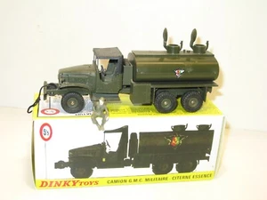 DINKY TOYS camion GMC citerne militaire complet ref.823 "version N2" b - Picture 1 of 7