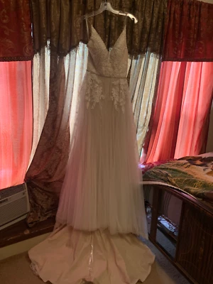 Vestido de novia Avery Austin talla 2 Foto 1 de 2