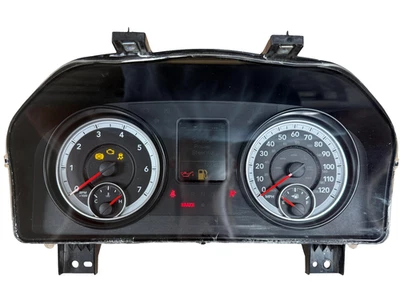 Dodge RAM 1500 y 2500 2015 pickup Speedometer Cluster 91.800 millas pequeñas grietas Foto 1 de 3