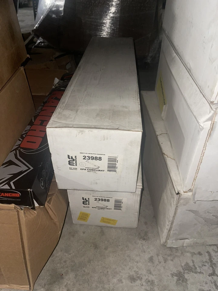 Magnaflow 2398, se adapta al convertidor de 4L XTERRA/PATHFINDER/FRONTIER 2005-2010, Foto 1 de 1