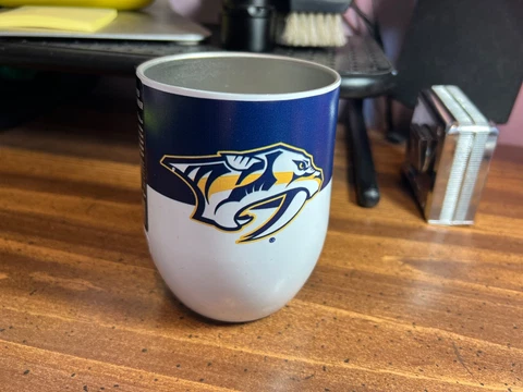 NEW Nashville Predators 16oz Curved Ultra Tumbler NHL Wine Cup Mug Coffee 4 5/8" Cover