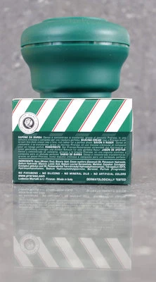 Tarro de crema de afeitar Proraso espuma de eucalipto y mentol italiana 150 ml  Foto 1 de 2