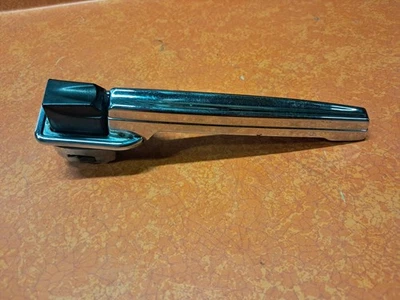 1971-1996 Chevrolet GMC G10 G20 G30 Van Exterior Door Handle # 335741 - Image 1 of 4