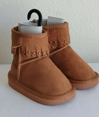 Bebés Niñas Felpa Imitación Piel BOTAS CÁLIDAS BORLA FLECOS TACHONADOS NIÑO PEQUEÑO Talla 8 EE. UU. NUEVAS CON ETIQUETAS Foto 1 de 4
