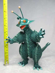 GUILALA La X del Espacio Exterior Monstruo Gigante Shochiku 7.48" Daño Ver Fotos - Imagen 1 de 21