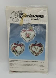 KIT DE PUNTO DE CRUZ Adornos CORAZONES VICTORIANOS #82545 BUCILLA Navidad - Imagen 1 de 3