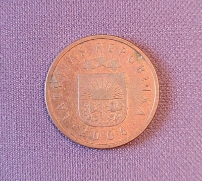 LATVIA 2 SANTIMI 2006 - Image 1 of 2