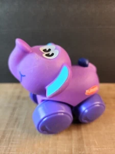 Hasbro Playskool Gummi lila Elefant auf Rädern Roller Schiebespielzeug 2009 - Bild 1 von 13