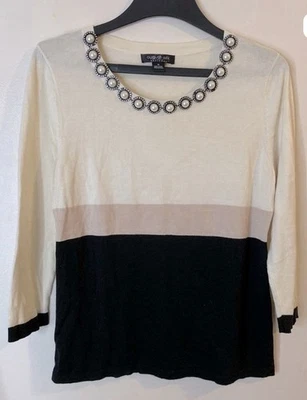 Top formal August Silk para mujer crema y negro con detalles de perlas XL Foto 1 de 4