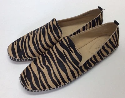 Zapatos planos de cuero con pelo de becerro Talbots talla 9M beige negro Foto 1 de 4