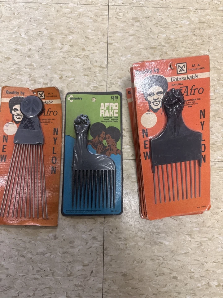 Lote de selección afro vintage NOS M.A. Tarjetas Industries Black Power Fist Peace Rake Foto 1 de 4